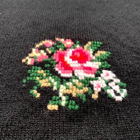 Vintage 90s Embroidered Turtleneck Sweater by Chinawear Sz L - Picture 9 of 10